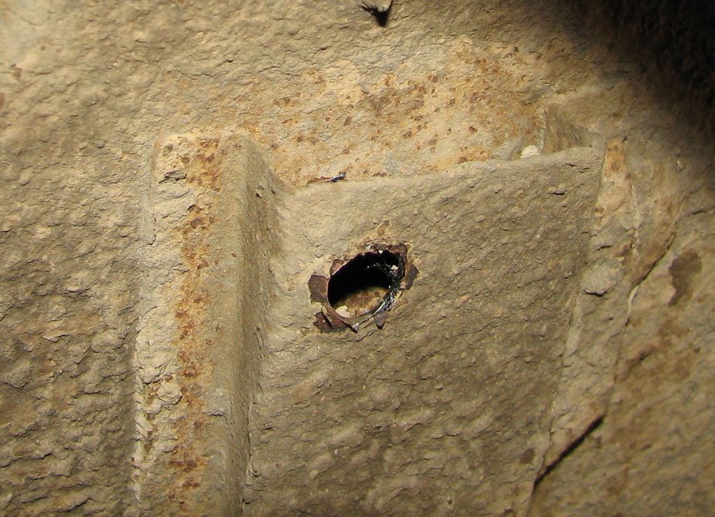 Front inner hole